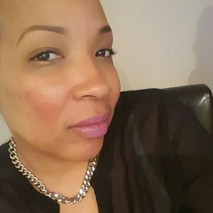 Meet your Posher, Roni