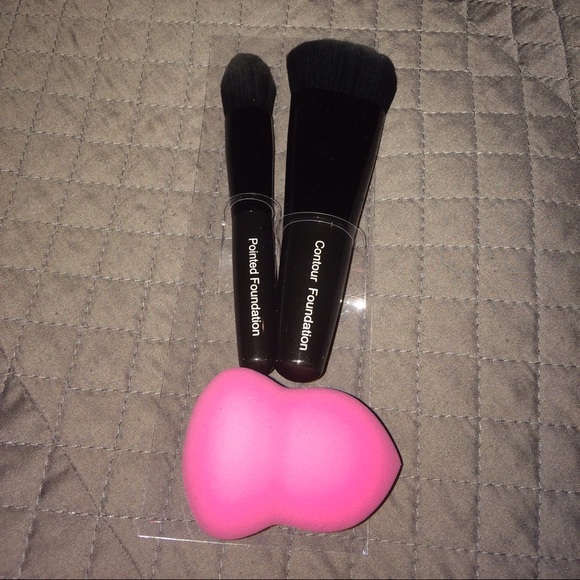 Tweezerman mini face contour brush set