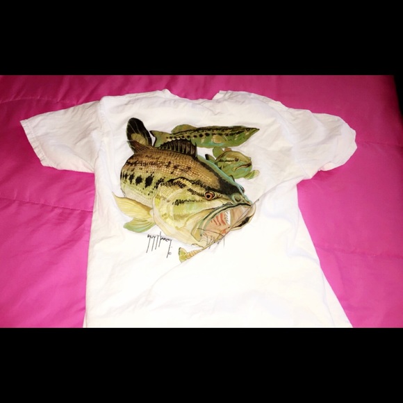 White guy Harvey t-shirt