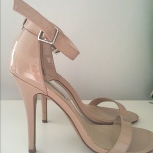 Steve Madden "Realove" 8.5 blush thin strap heels