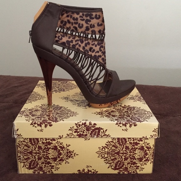 Brown/Gold Leopard Heels