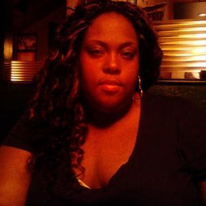 Meet your Posher, Yolette