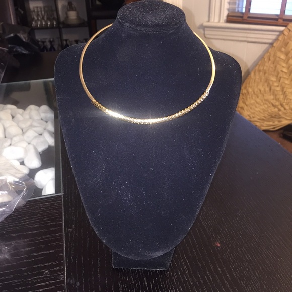 Gold Choker - Picture 2 of 2