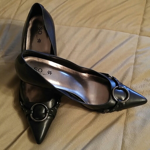 Dress shoes