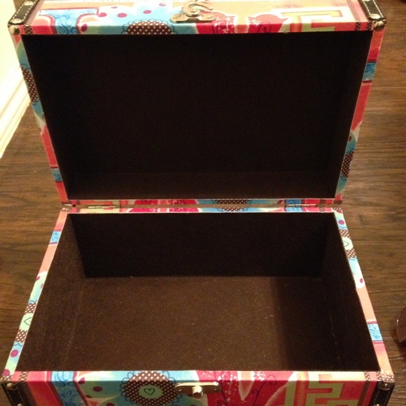 storage/chest - Picture 3 of 3