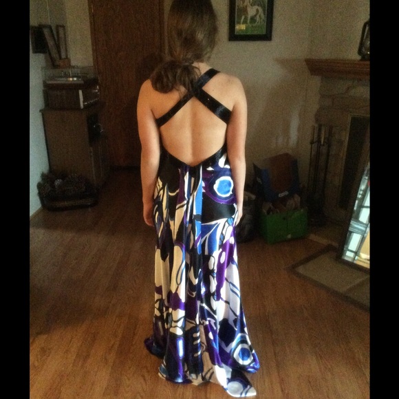 Dress - Picture 2 of 4