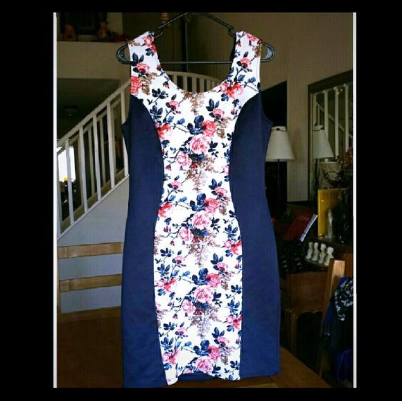 Dresses & Skirts - Bodycon Dress