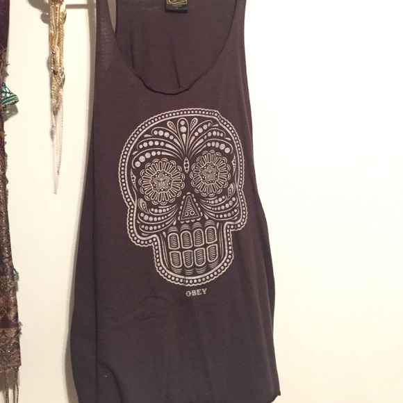 Obey tank