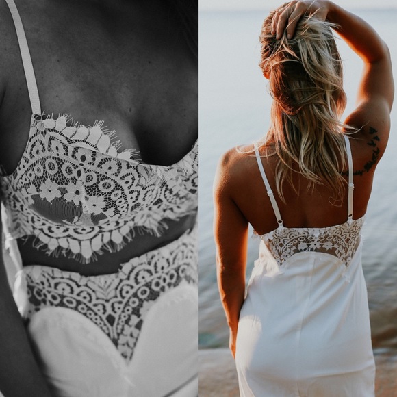 LAST1!🍾HP🍾White Lace Maxi Dress✨Lowest Price✨ - Picture 4 of 7