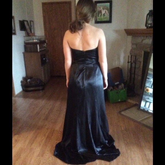 Dress - Picture 2 of 2
