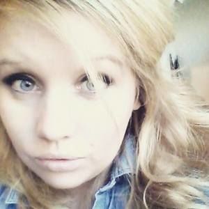 Meet your Posher, Carrie