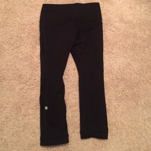 Lululemon crops, gently used