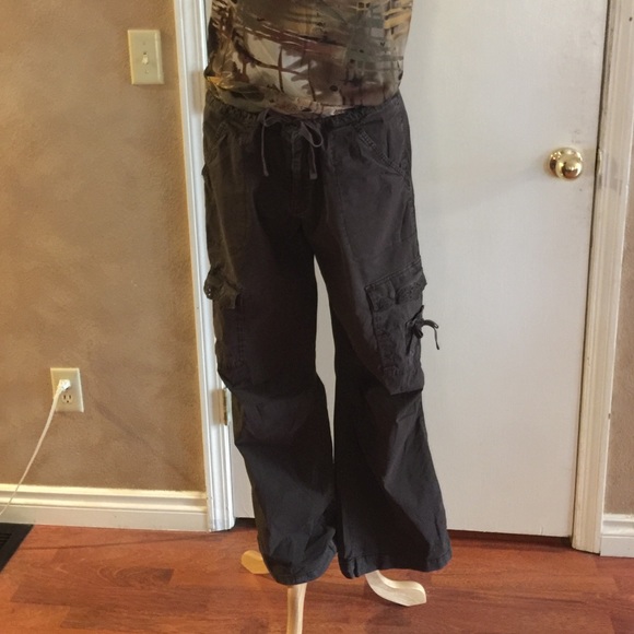 💕 REDUCED AGAIN💕Old Navy drawstring cargo size16