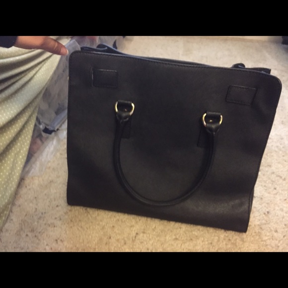 Michael Kors Hamilton purse - Picture 4 of 4