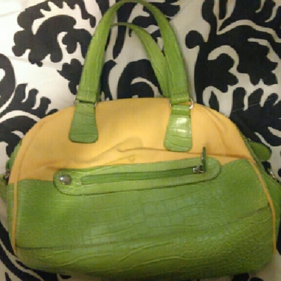 Barely used purse!