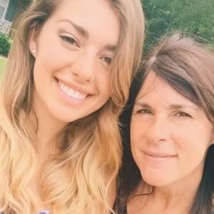 Meet your Posher, Carol