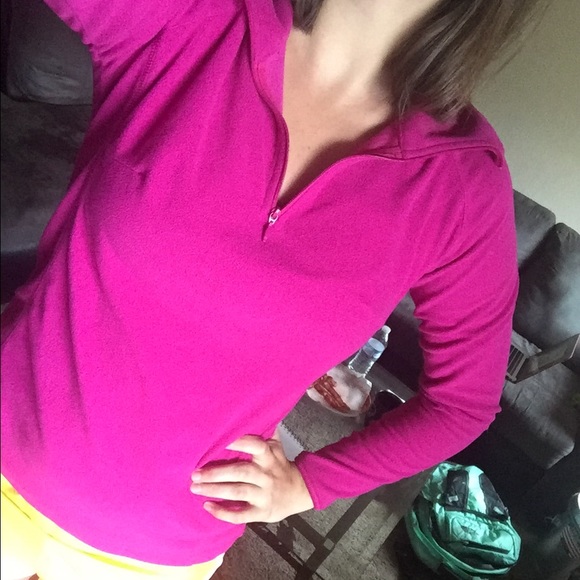 Small Columbia Fleece Jacket - Picture 2 of 4