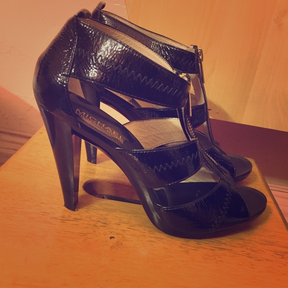 MICHAEL Michael Berkley sandals
