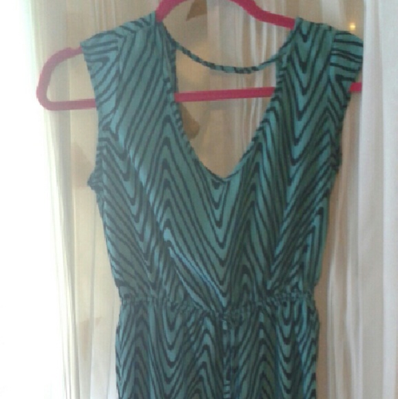 Green chevron tribal print cutout dress