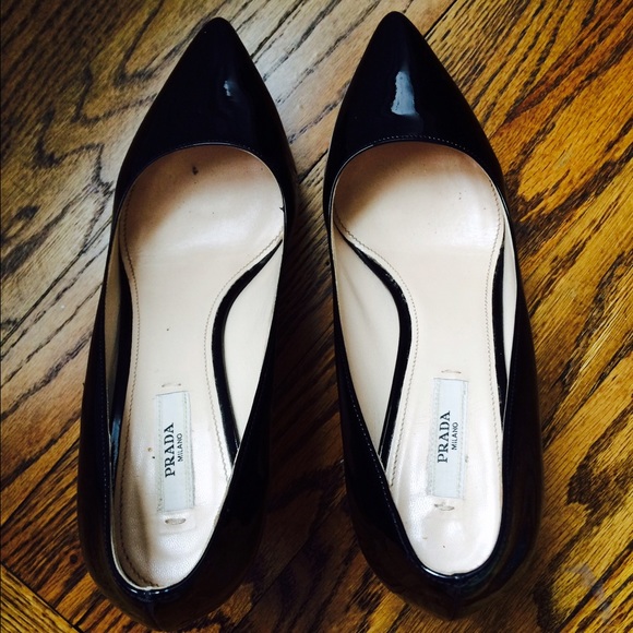Prada Shoes - Prada Vernice black patent leather pumps