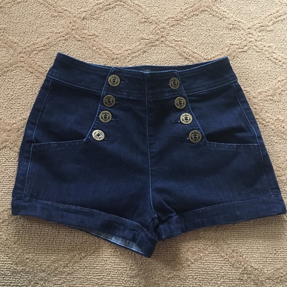 Sailor high waisted shorts🌍