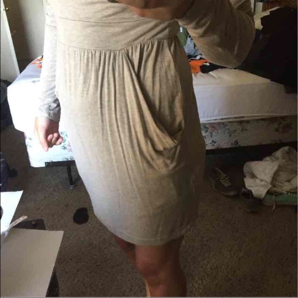 Large Forever 21 beige dress - Picture 2 of 3