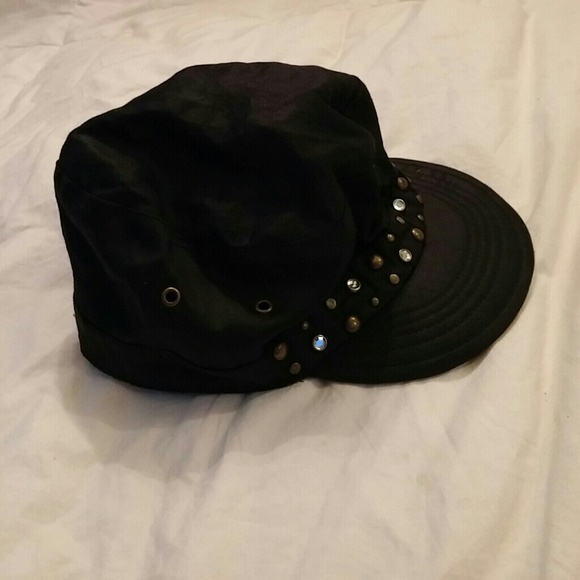 Cute hat! - Picture 2 of 2