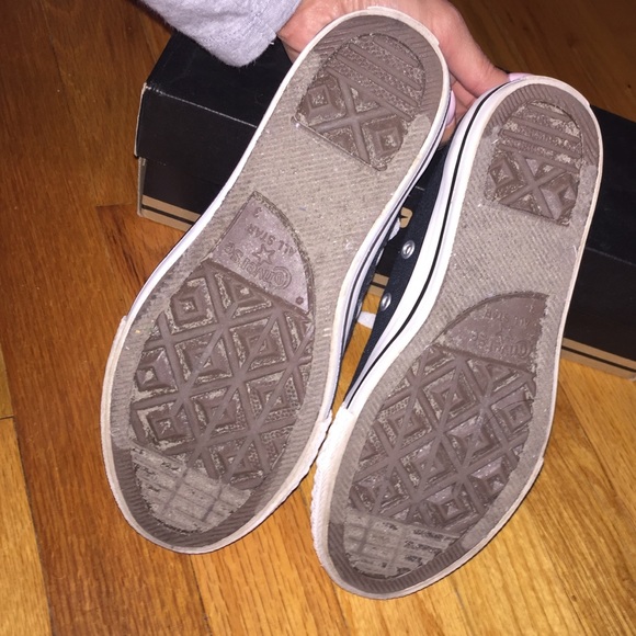 Authentic Black & White Low Top Converse - Picture 3 of 4