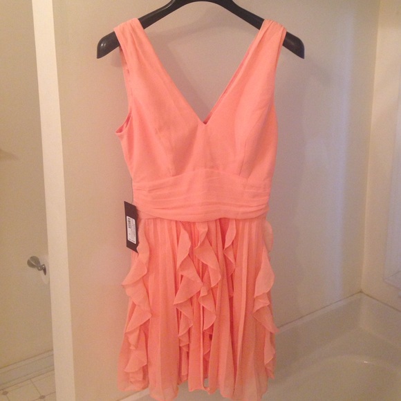 Guess Farrah Dress in salmon - Picture 1 of 3