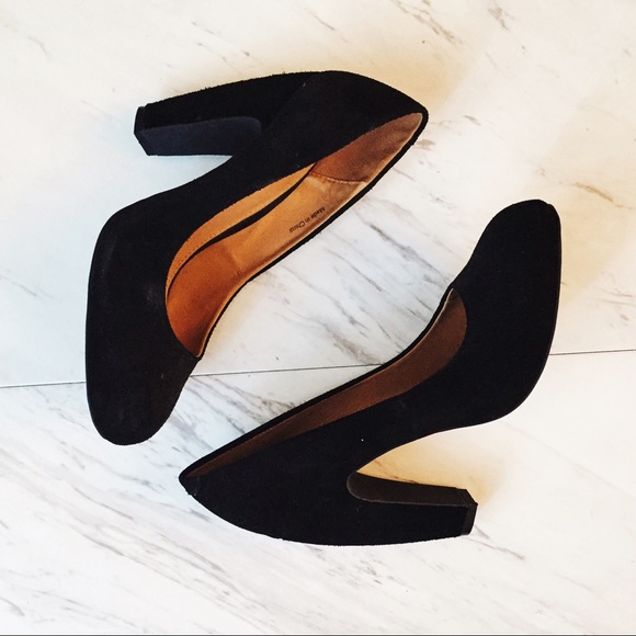 Black suede pumps (only wore once) like new