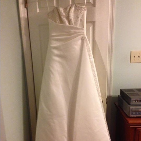 Maggie Sottero Wedding Gown