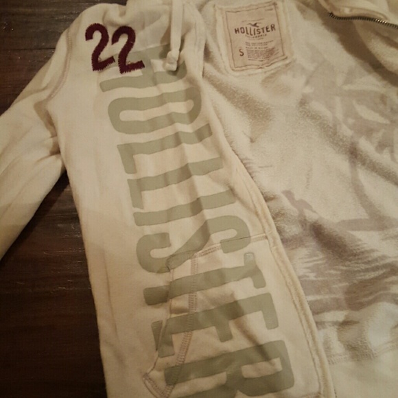 Hollister Zip up Hoodie! - Picture 3 of 3