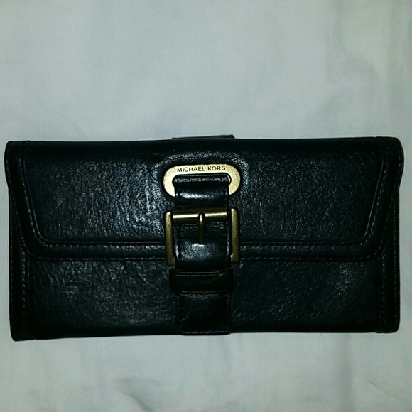 Michael kors wallet