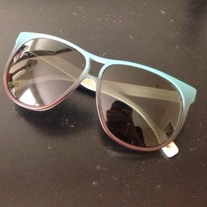 [OS] d&g ombré sunnies