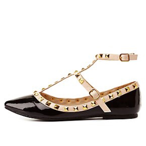 Charlotte russe t strap studded flats size 7.5