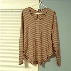 🍋🍋Lululemon Yogini Long Sleeve 🍋🍋