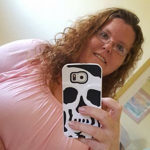 Meet your Posher, Angie