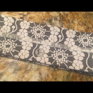 Lululemon floral headband