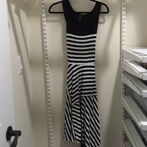 Ann Taylor Black/White Stripe Sleeveless Dress M
