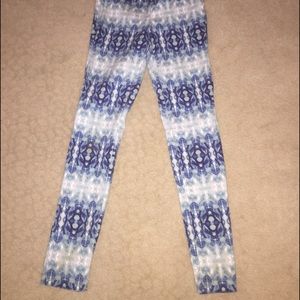 H&M skinny partnered jeans💙