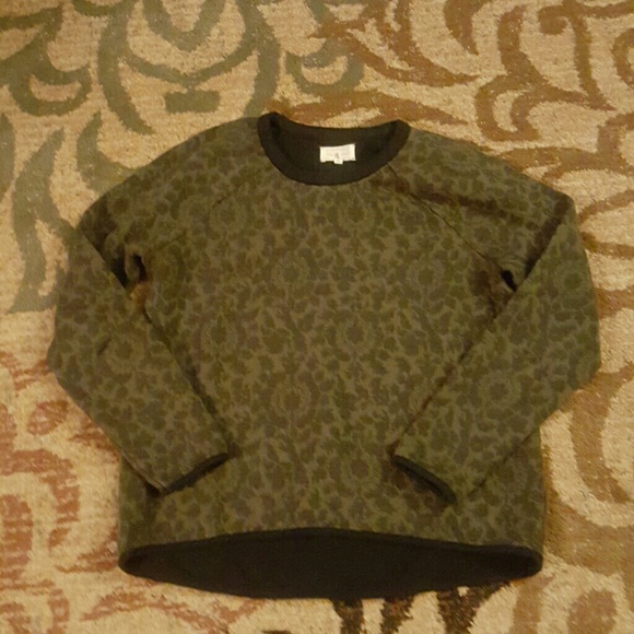 Sale! Lou & Grey sweatshirt NWOT  size S