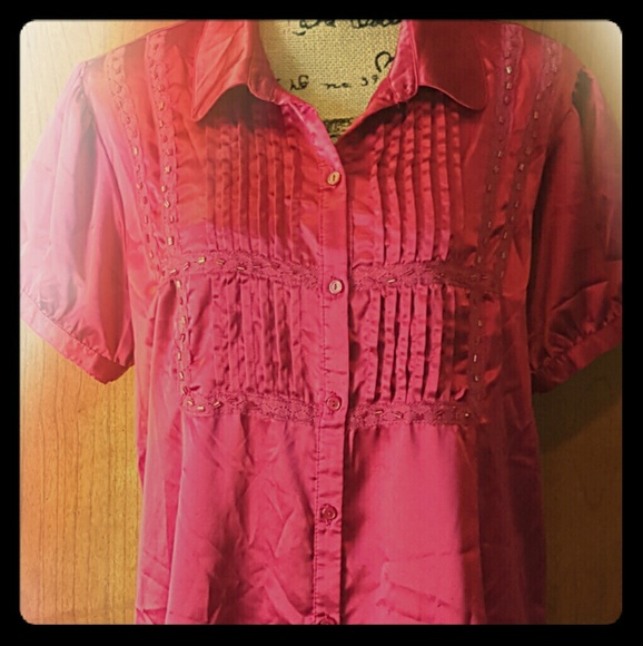 Maternity dressier blouse