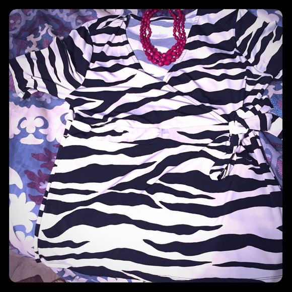 Cute dressy zebra top