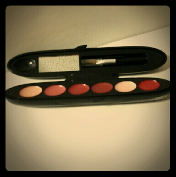 LA Colors lipstick/lip shine