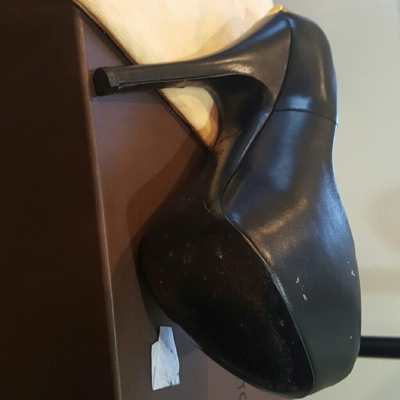 Ysl authentic shoes! Worn once! - Picture 3 of 3