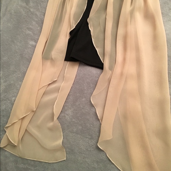 ⭐️ Mini black dress with cascading sheer tan sides - Picture 4 of 4