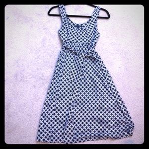 Banana republic navy and white sundress