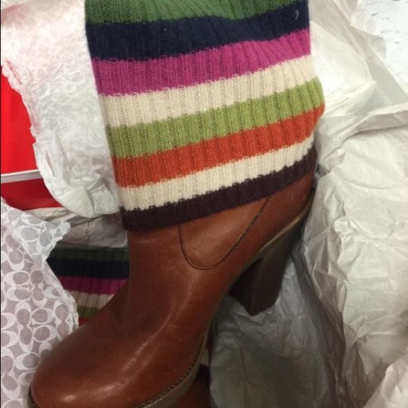 Coach Boots size 7.0, never worn in box see pics