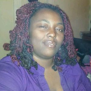 Meet your Posher, Dewanne