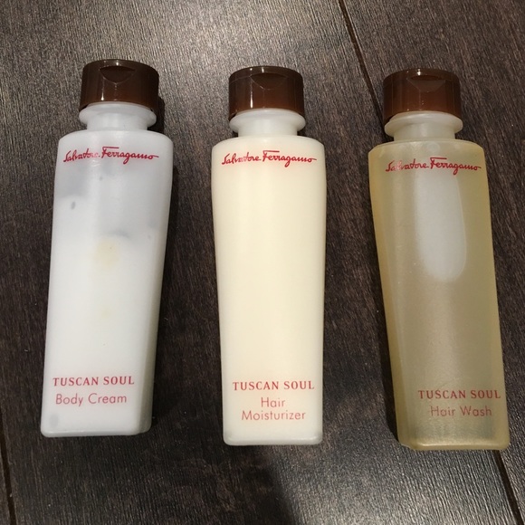 Ferragamo toiletry set - Picture 1 of 1